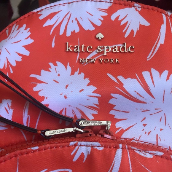 Kate Spade medium backpack- NWT Karissa wild bloom - Picture 15 of 15